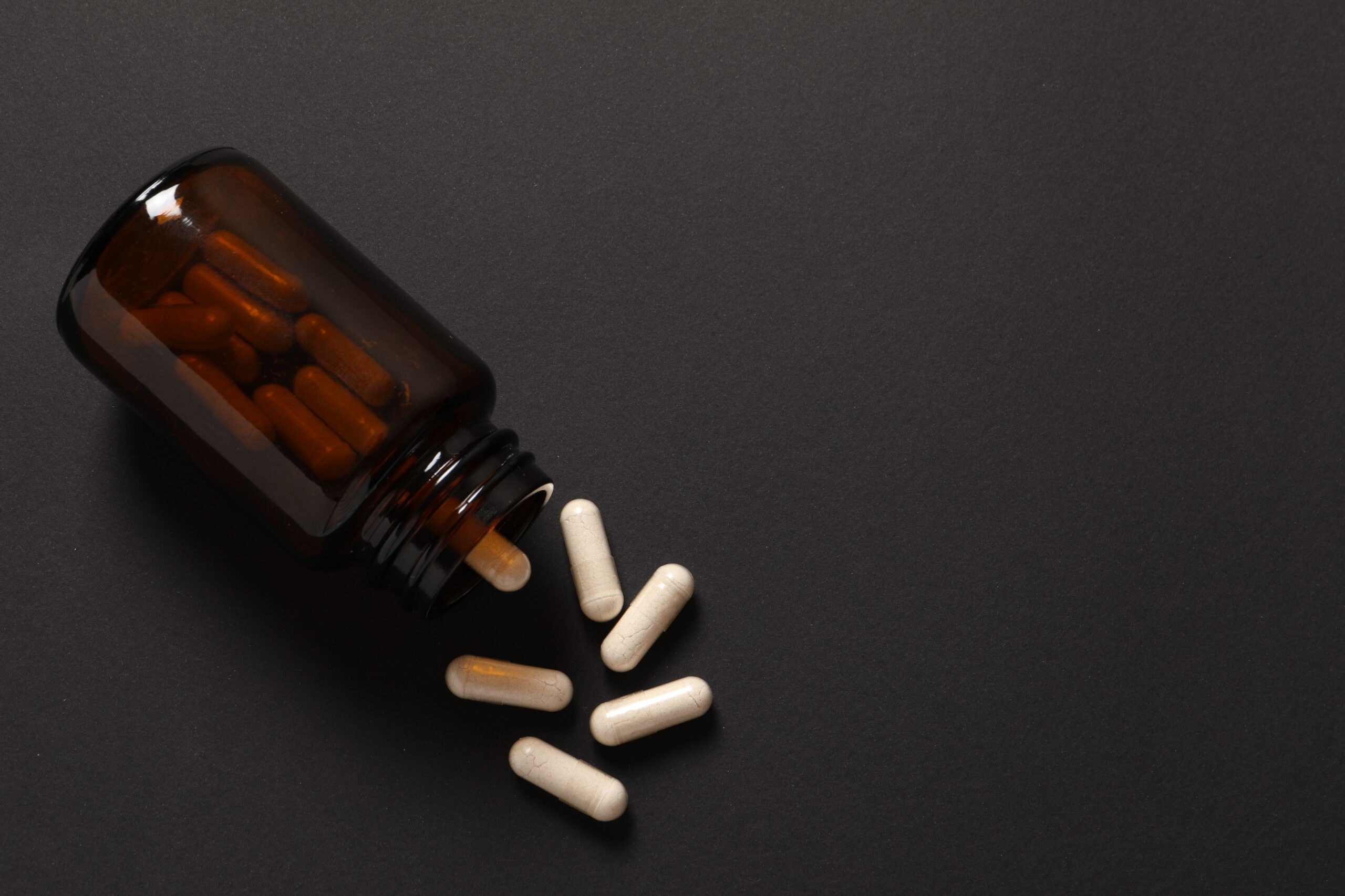 24 piluliers de 60 gélules de maca – Image 3